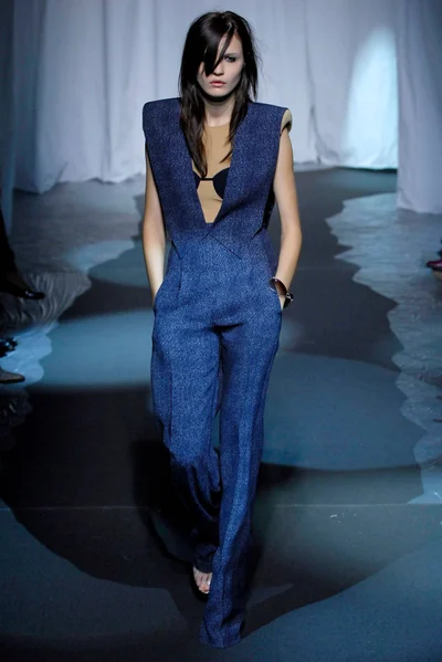 Look 17